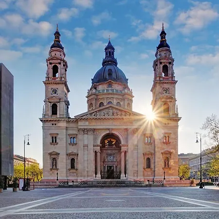 My Little Budapest, Center ブダペスト