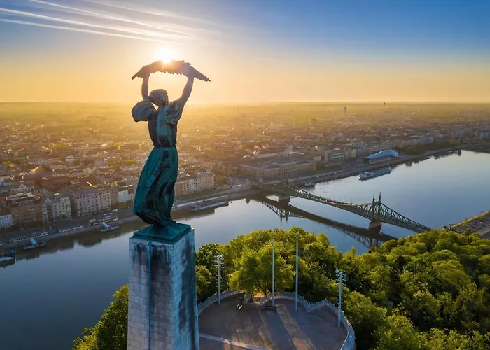 My Little Budapest, Center شقة